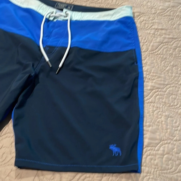 Abercrombie & Fitch Swim Shorts - Picture 2 of 11